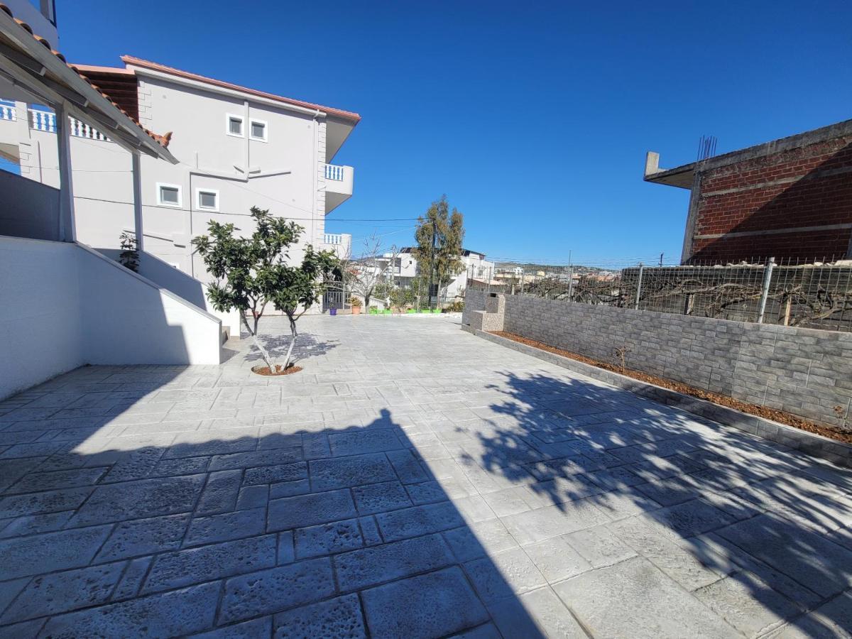 Guesthouse Veliaj Ksamil Exterior foto